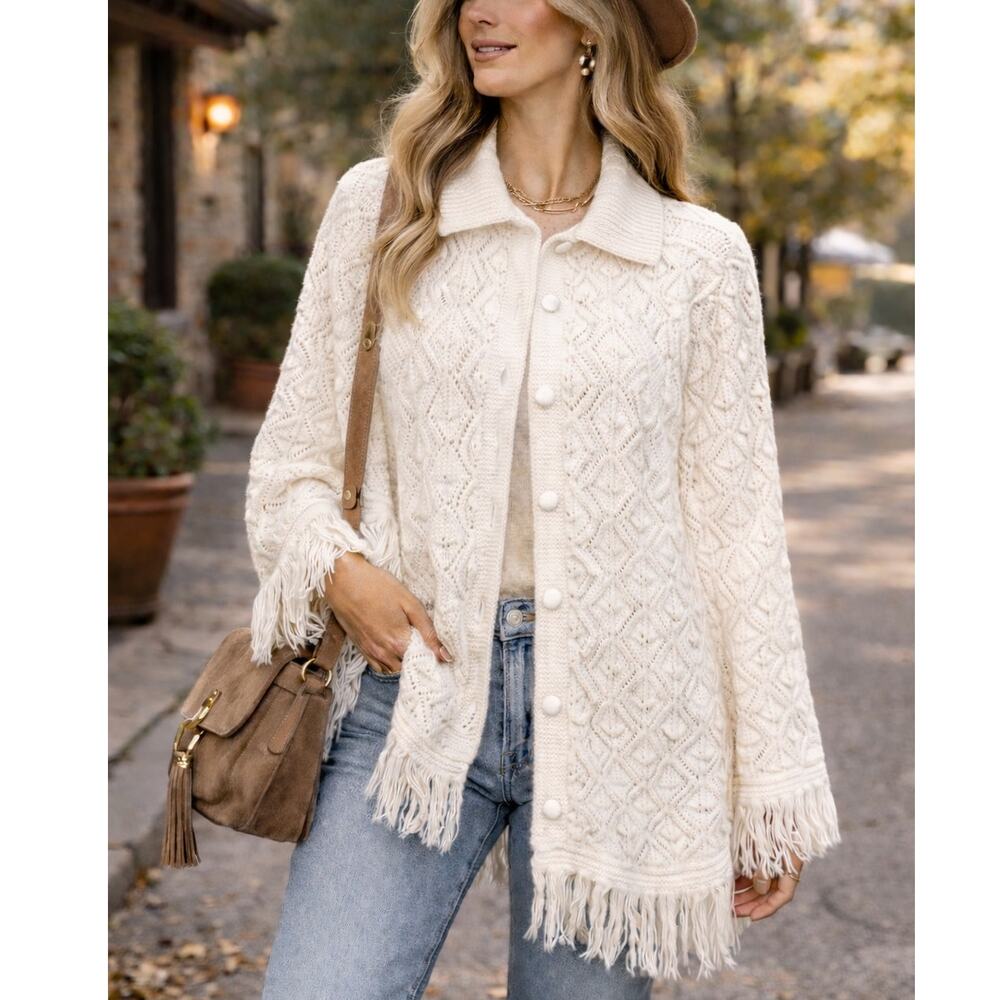 Vintage 70s/80s Ivory Cable Knit Fringe Poncho Sweater Cape Pearl Button Western
